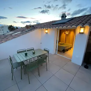 « l'observatoire » 6 Personnes Appartement